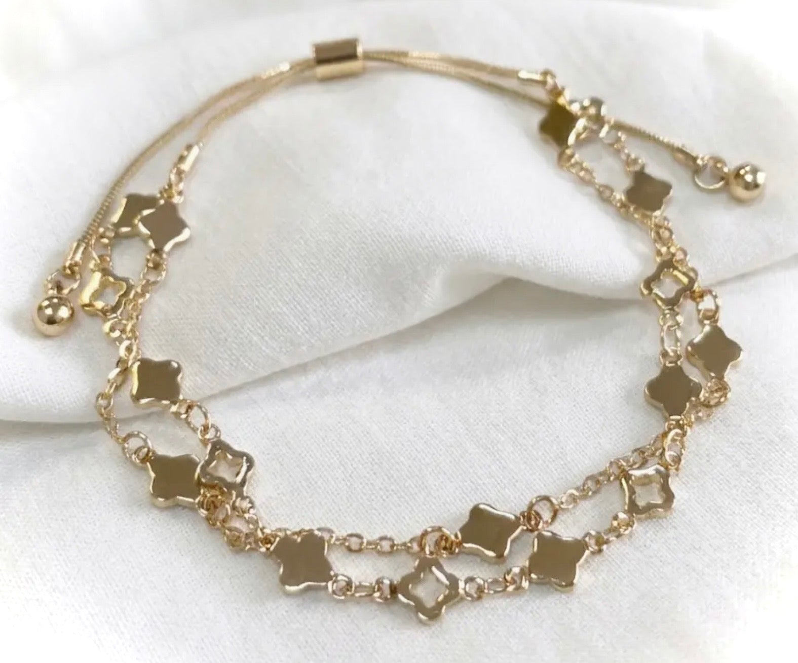 Delicate Clover Bracelet