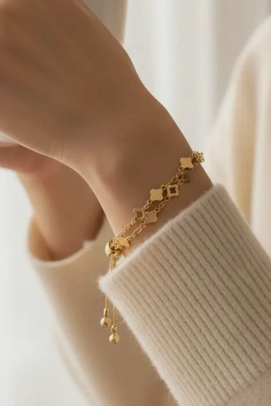 Delicate Clover Bracelet
