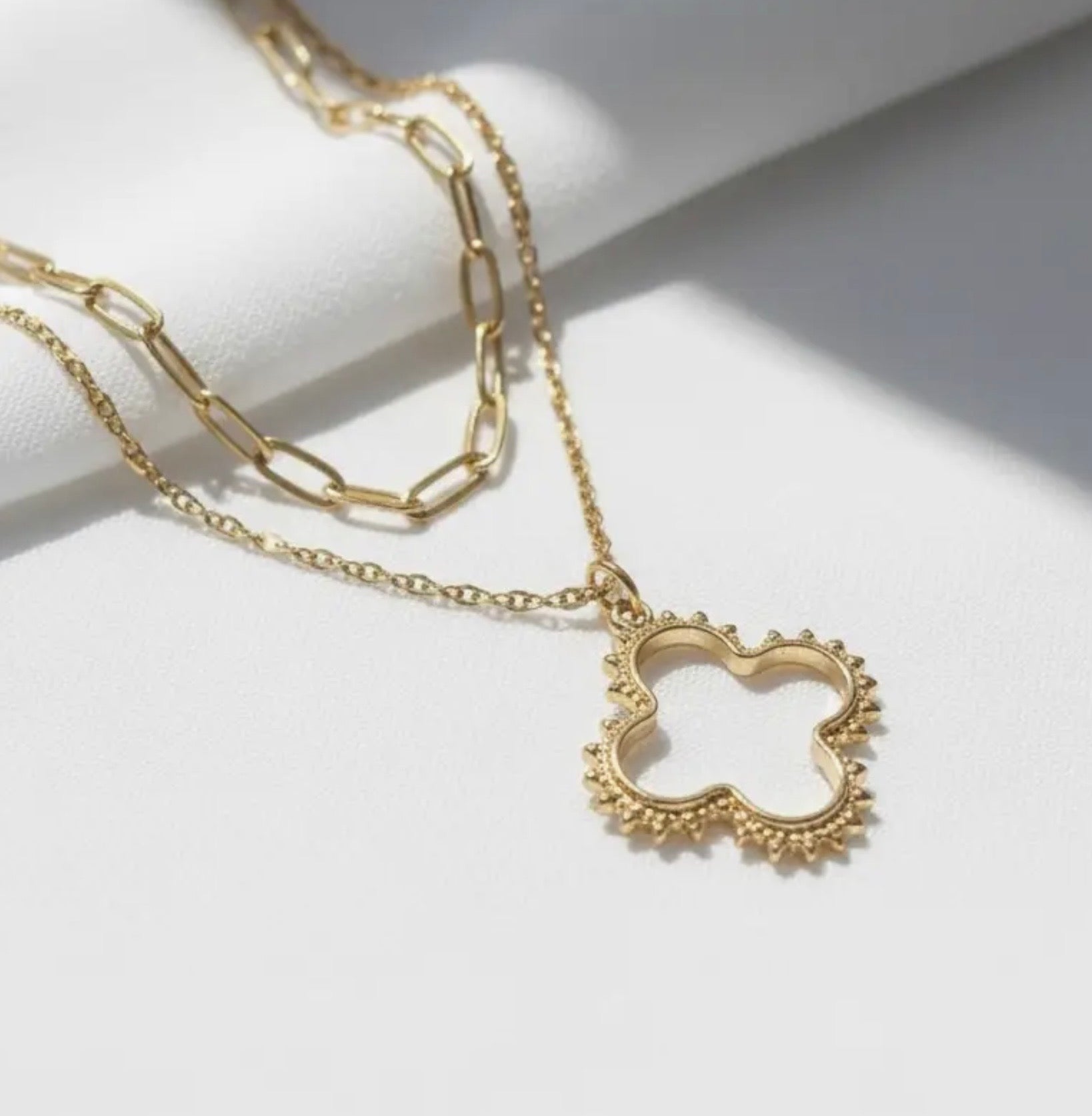 Golden Clover Layered Necklace Set