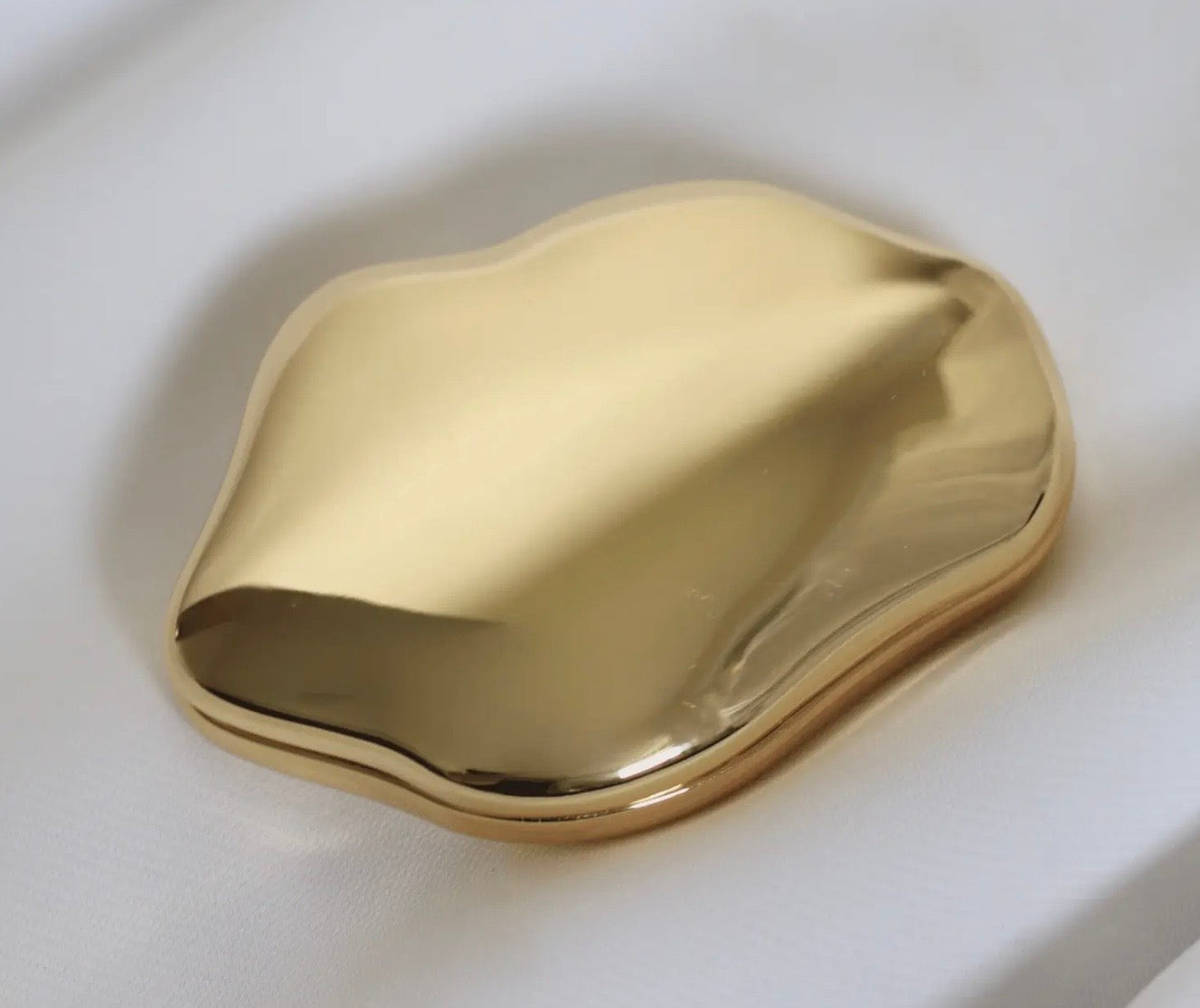 Soft Cloud Compact Mirror
